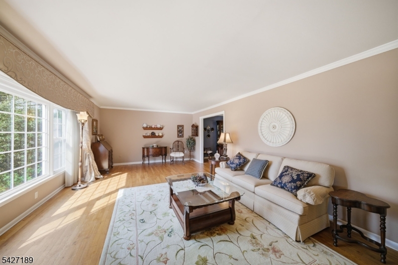 Colonial Oaks - Residential