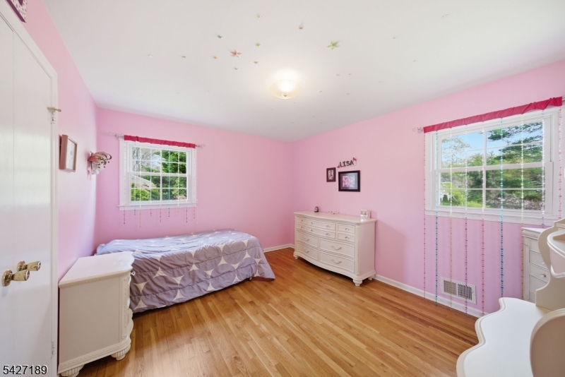 Colonial Oaks - Residential