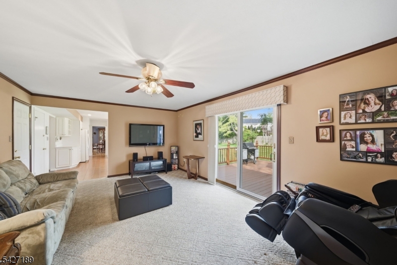 Colonial Oaks - Residential