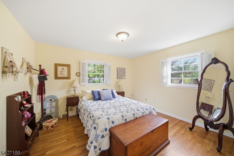 Colonial Oaks - Residential