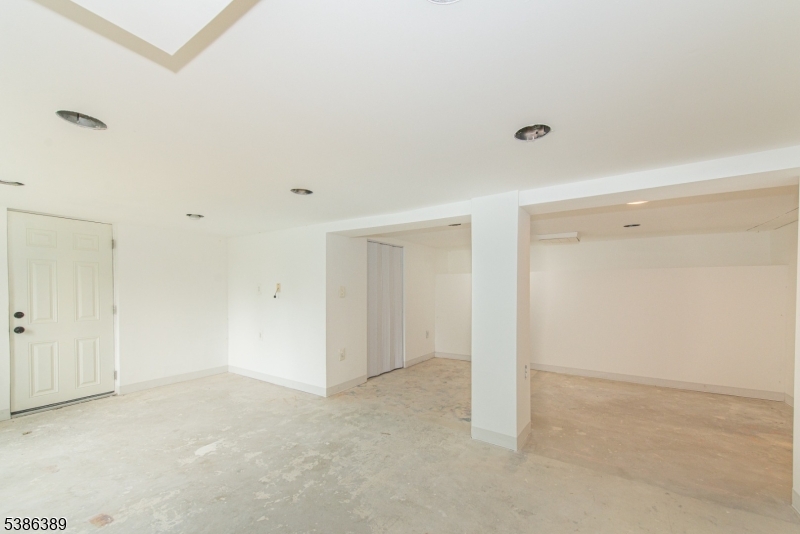 Lake Neepaulin - Residential