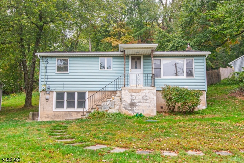 Lake Neepaulin - Residential