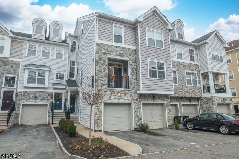 Cambridge Crossing - Residential Lease