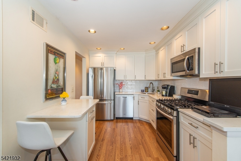 Lindsley Heights - Residential