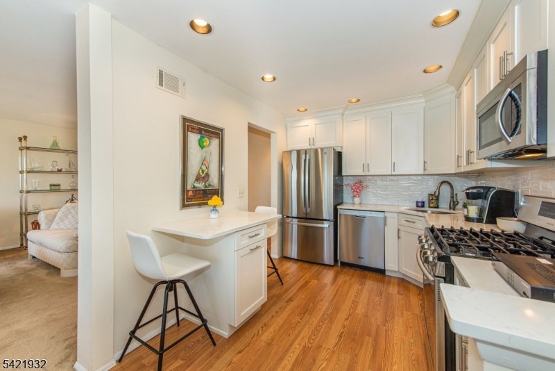 Lindsley Heights - Residential