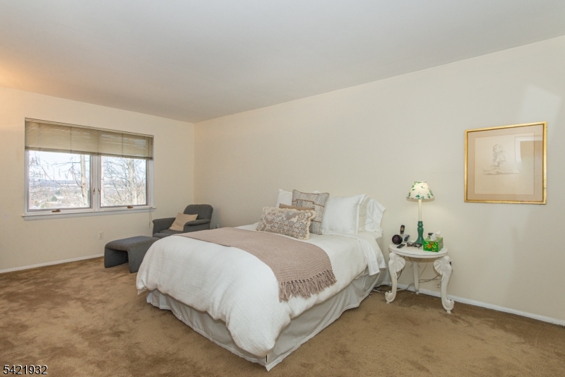 Lindsley Heights - Residential