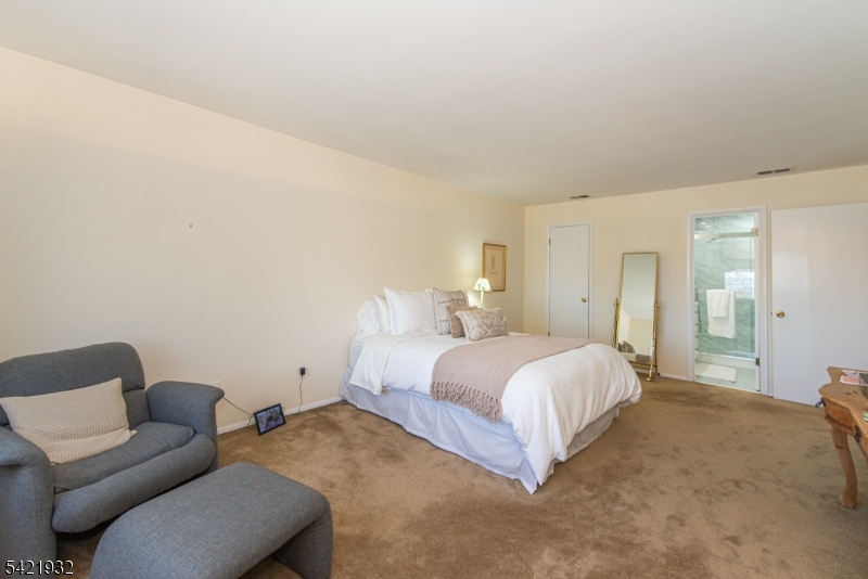 Lindsley Heights - Residential