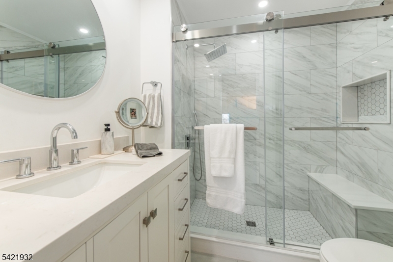 Lindsley Heights - Residential