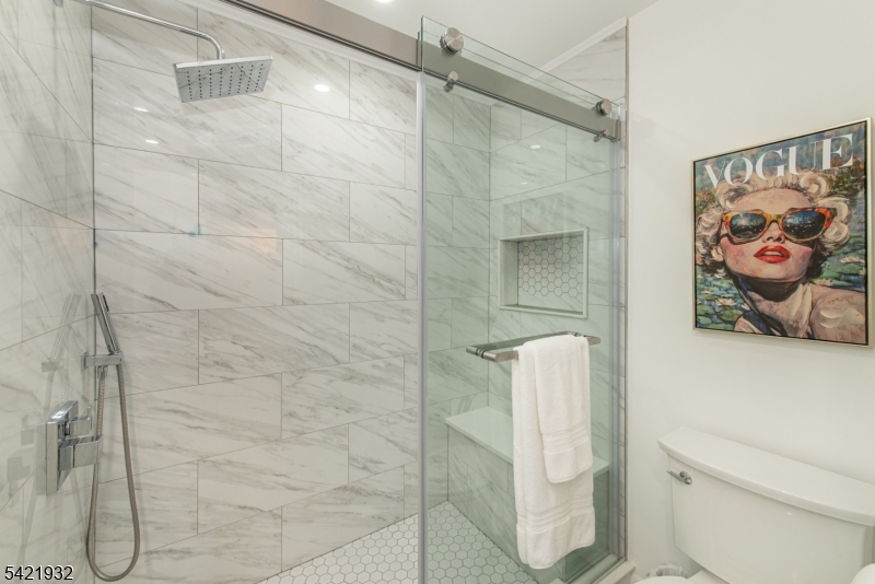 Lindsley Heights - Residential