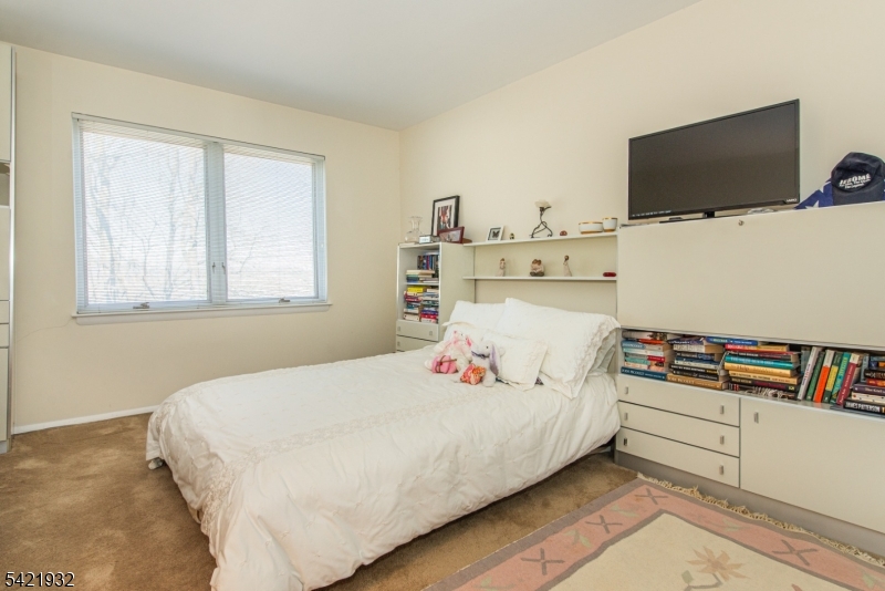 Lindsley Heights - Residential