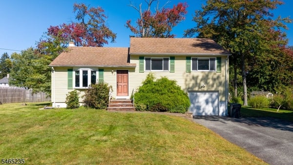 3 LOCUST DR, MORRIS PLAINS, NJ 07950 - Image e87ebccf538e0f8f5fdd5edb558154cf/4149962391