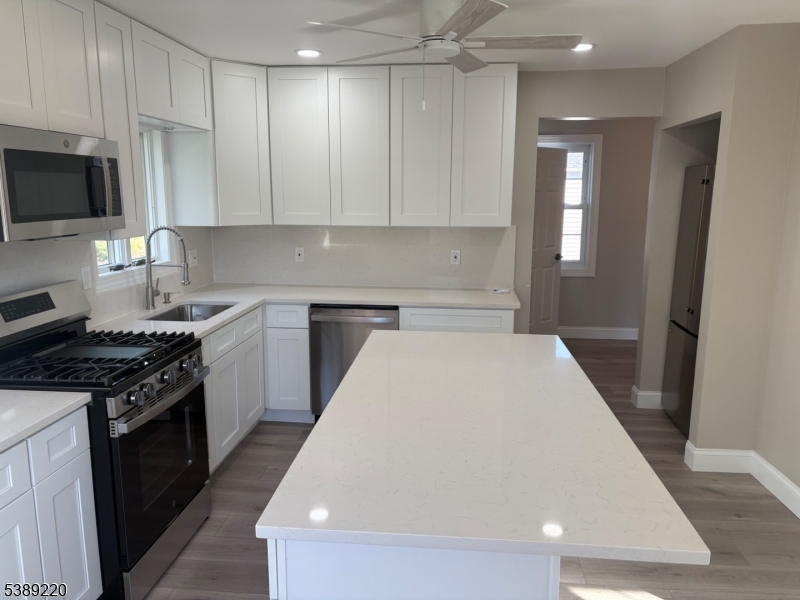 South Plainfield Boro, New Jersey 07080, United States, 1 Bedroom Bedrooms, ,1 BathroomBathrooms,Residential,Active,227735