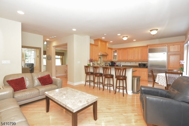 Summit Pointe - Residential