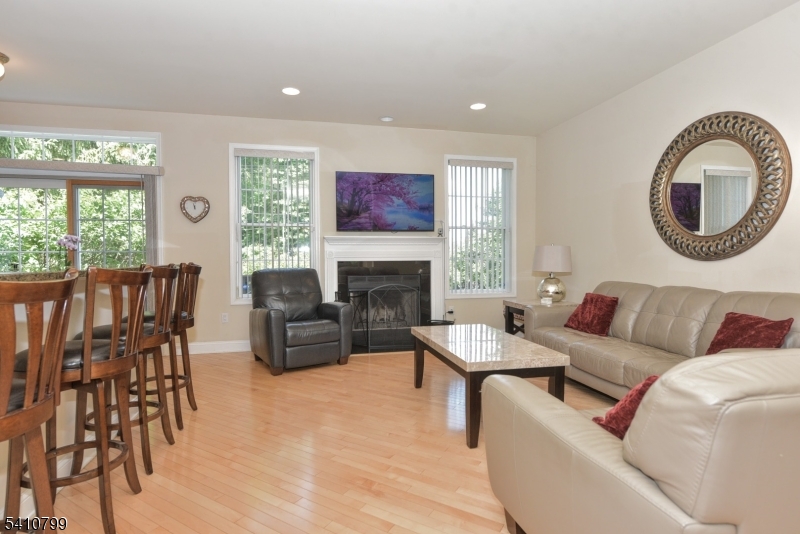 Summit Pointe - Residential