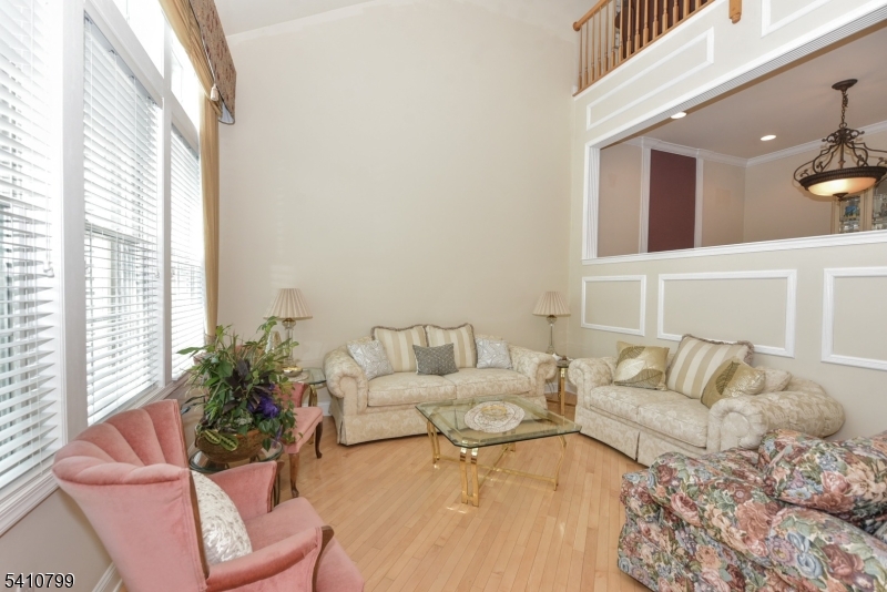 Summit Pointe - Residential