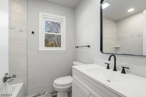 221 Ryerson Rd, Lincoln Park Boro, NJ 07035 - #: 3957694