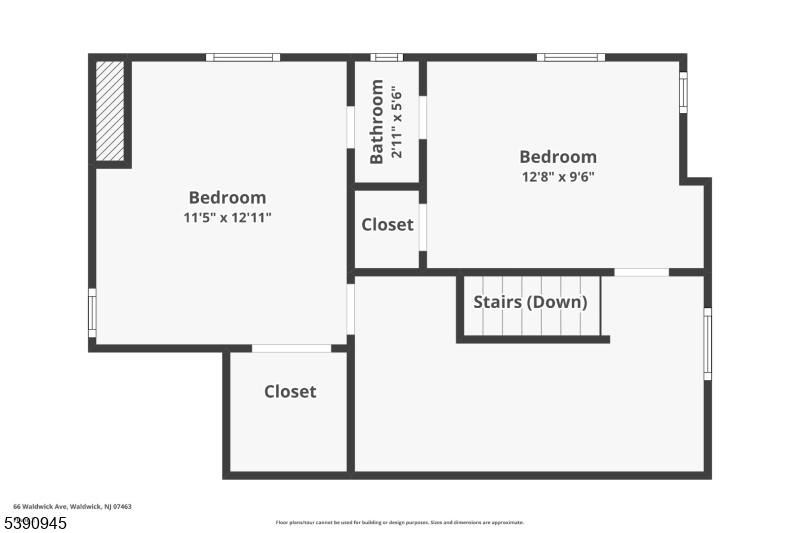 Main image without alt text