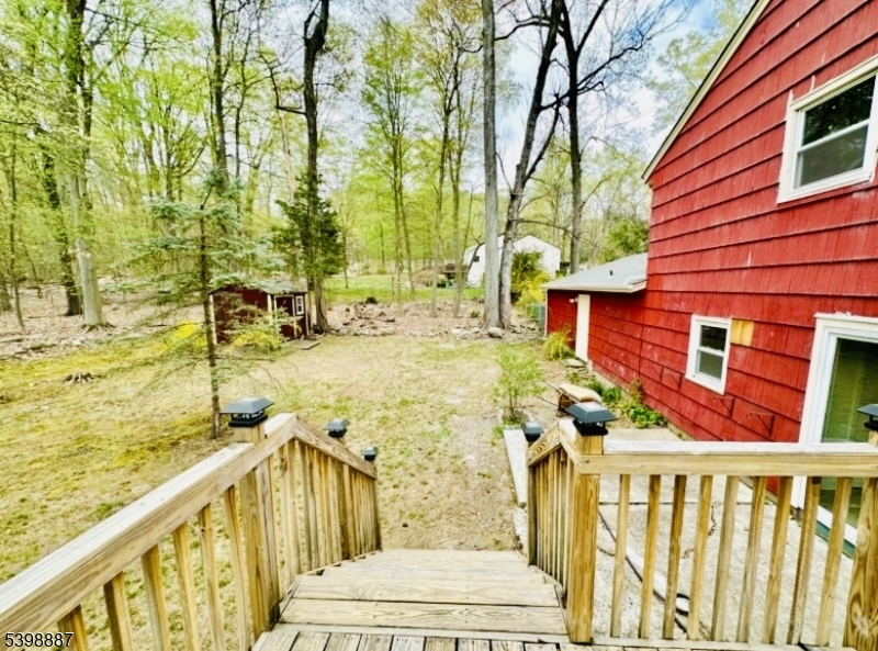 Sloping Hills - Residential Lease