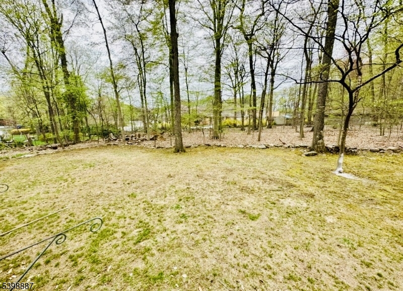 Sloping Hills - Residential Lease