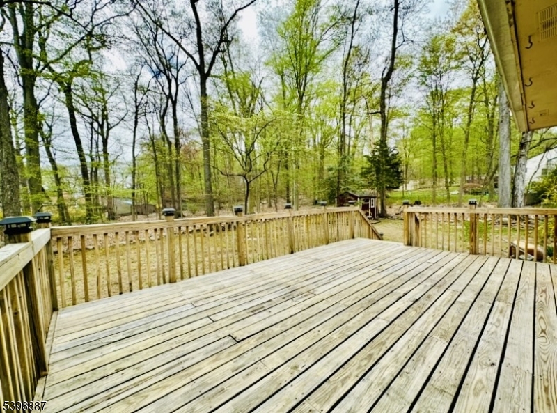 Sloping Hills - Residential Lease