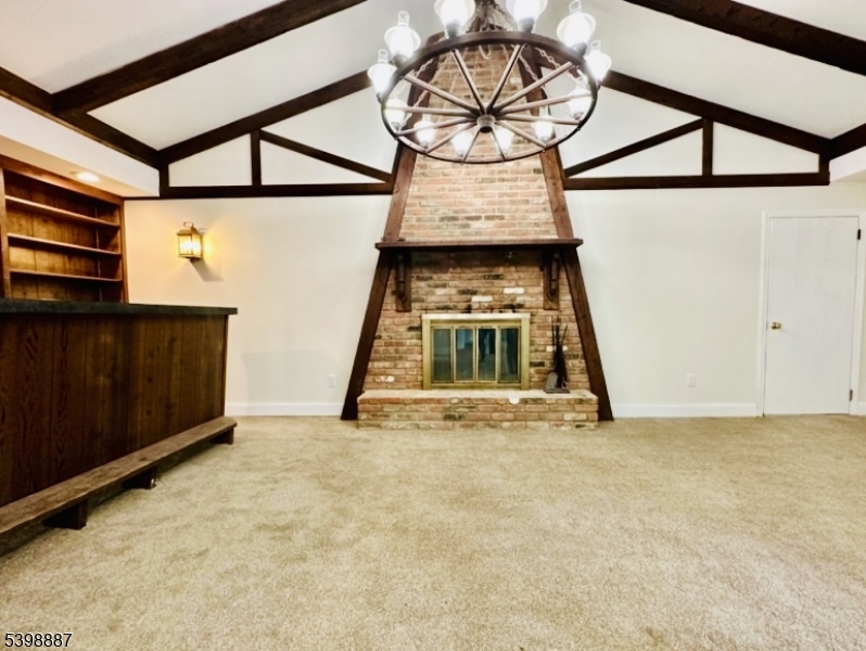 Sloping Hills - Residential Lease