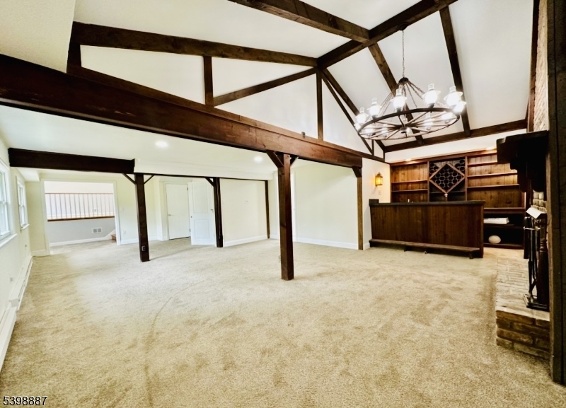 Sloping Hills - Residential Lease