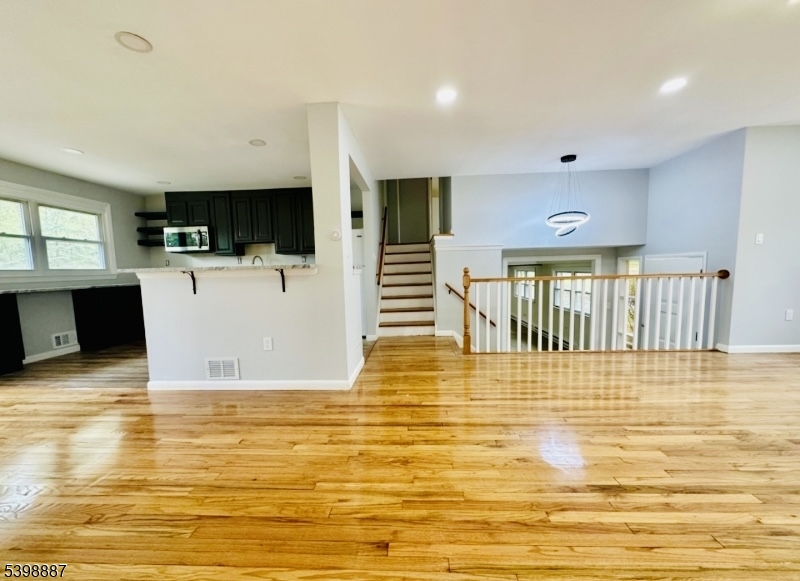 Sloping Hills - Residential Lease