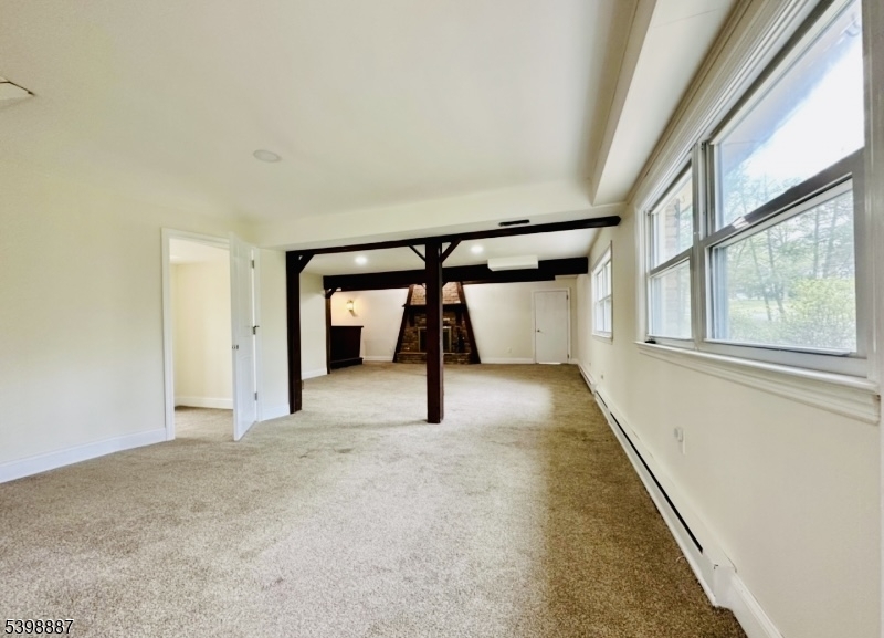 Sloping Hills - Residential Lease