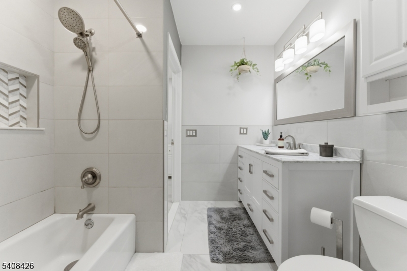 Crescent Court - Residential