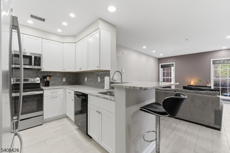 Crescent Court - Residential