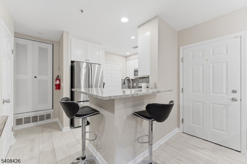 Crescent Court - Residential