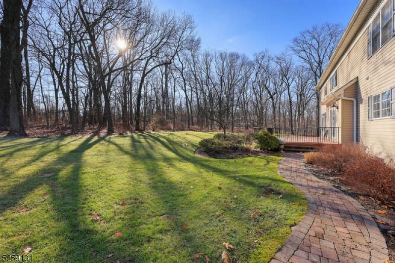 Oakwood Rd - Residential