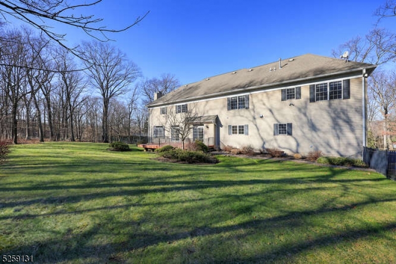 Oakwood Rd - Residential