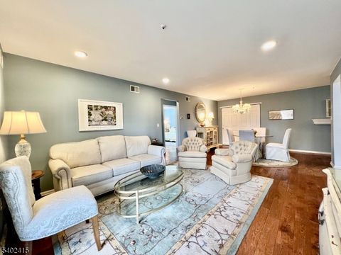 MLS: 4032535