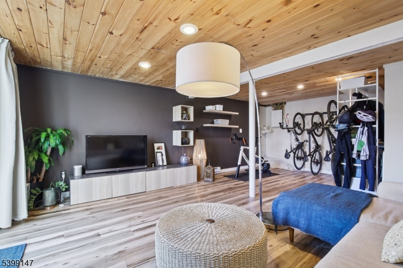 Pleasant Valley Lake - Residential