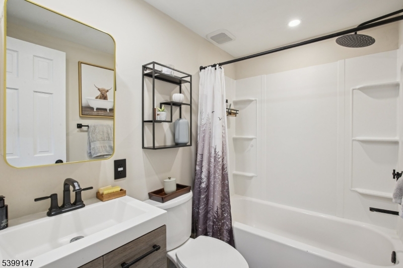 Pleasant Valley Lake - Residential