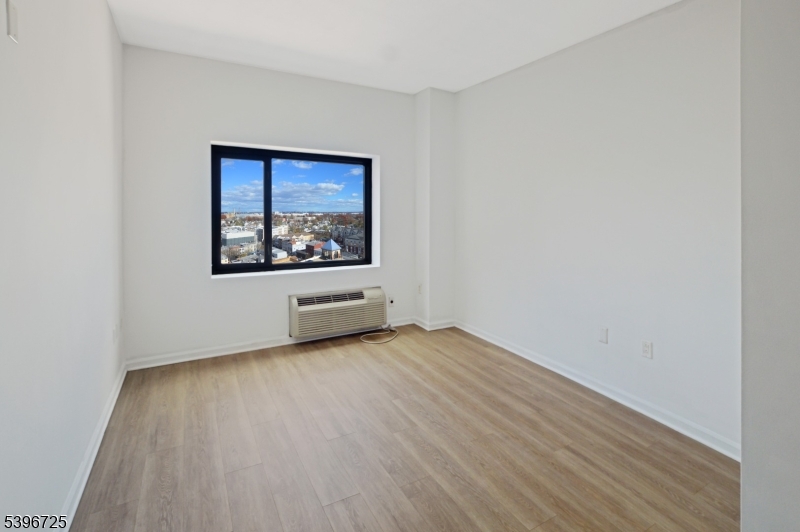 Skyview at Carriage City Pl - Residential Lease