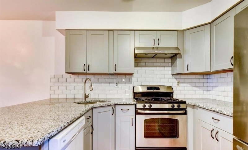 Renaissance Walk - Residential