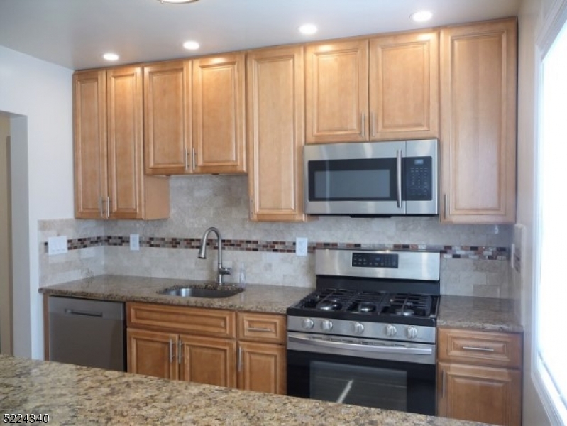 VALLEY TERRACE - Residential Lease