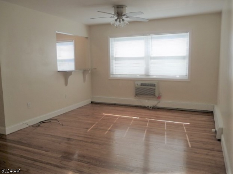 VALLEY TERRACE - Residential Lease