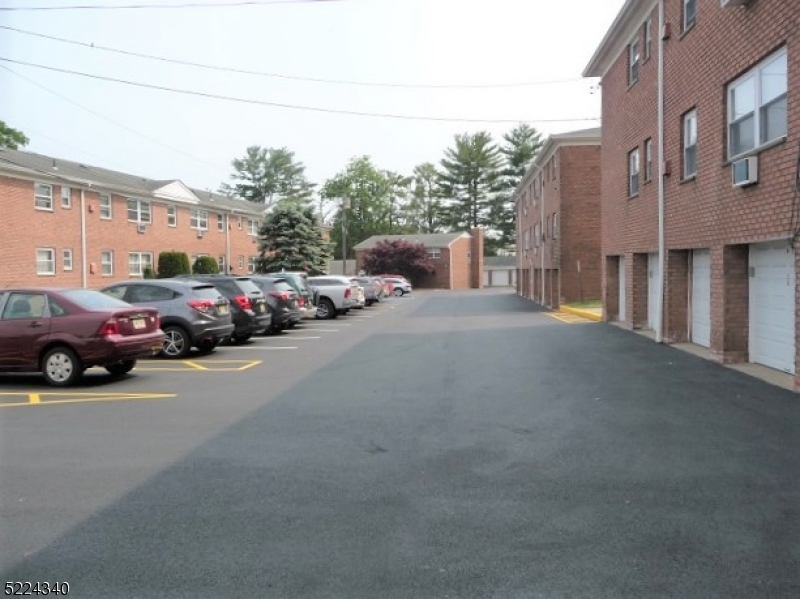 VALLEY TERRACE - Residential Lease