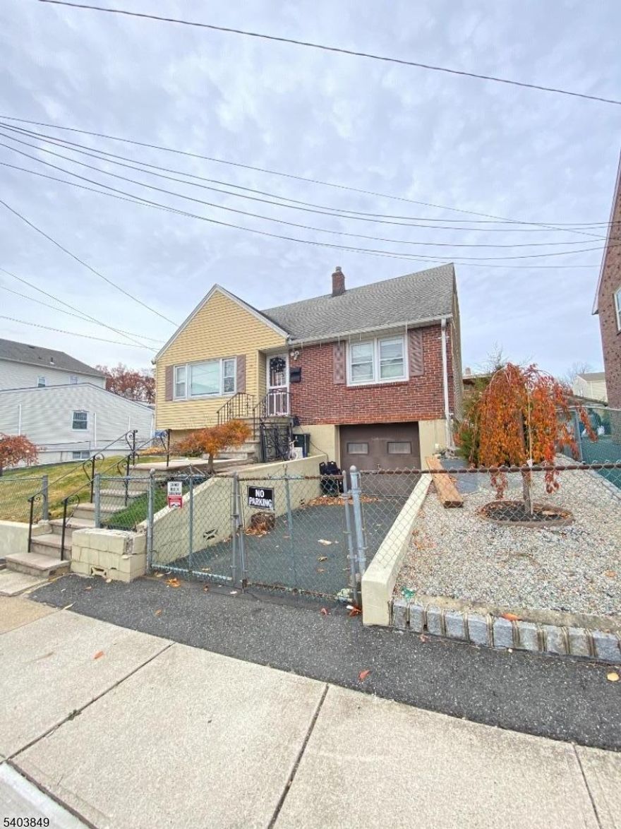 Spacious and well-maintained 1-bedroom, 1-bath apartment located in a convenient Belleville neighborhood. This bright unit offers a comfortable layout with ample natural light, a generously sized bedroom, and a functional kitchen. Close to shopping, restaurants, public transportation, and major highways, making commuting easy. Street parking available. Immediate occupancy available.