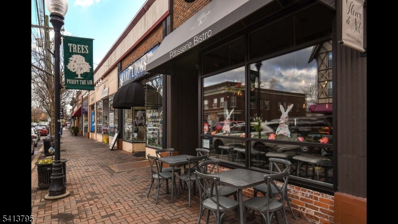 Chatham At Main - Residential Lease