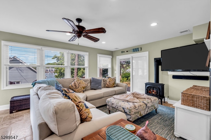 Main Lake - Residential