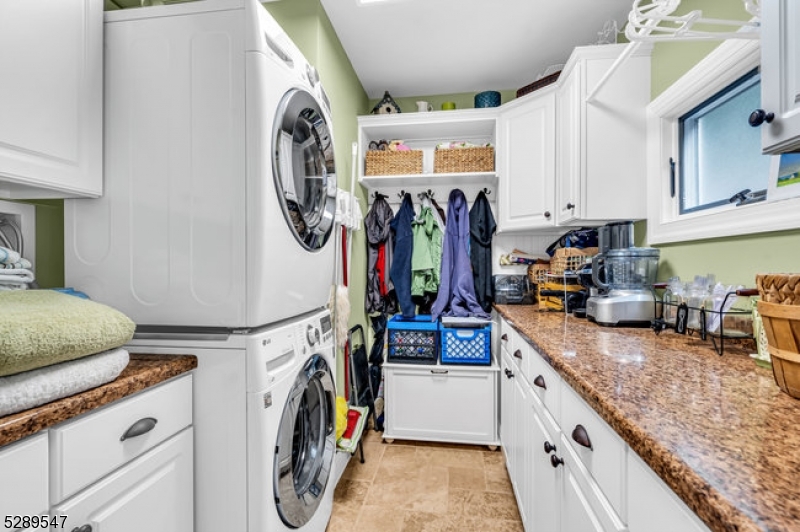 Main Lake - Residential