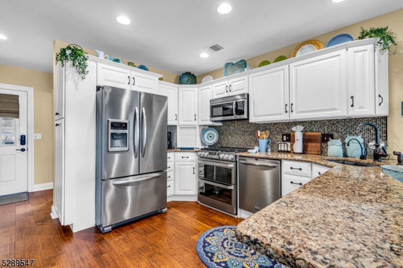 Main Lake - Residential