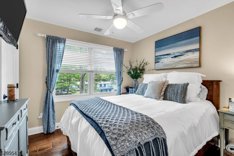 Main Lake - Residential