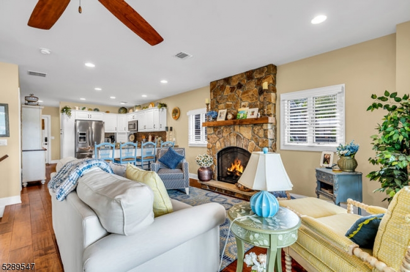 Main Lake - Residential