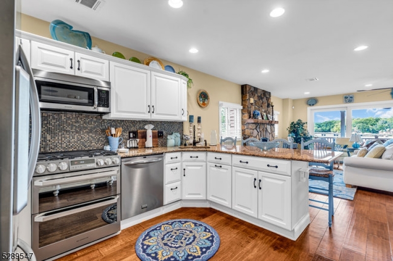 Main Lake - Residential