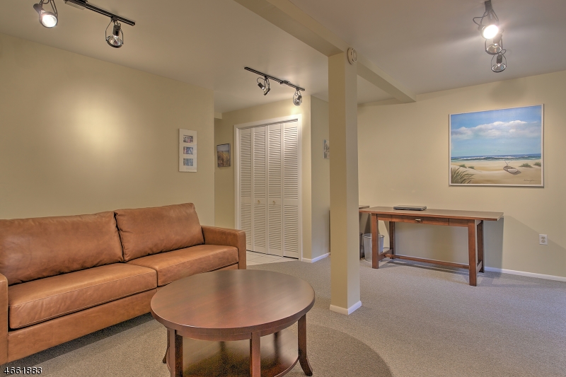 Stone Run 2 - Residential Lease